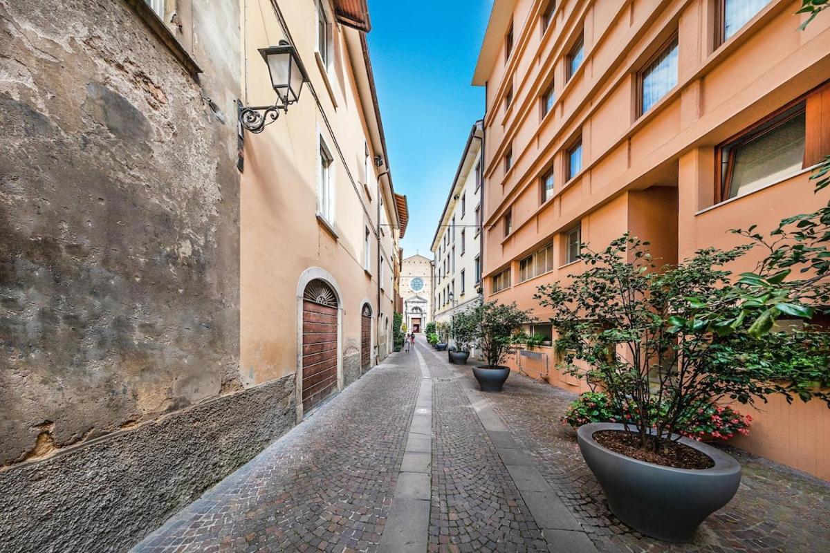 Il Lago Apartments By Wonderful Italy ซาโล ภายนอก รูปภาพ